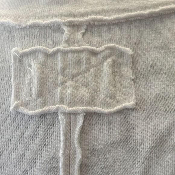 Free People White Oversized Slouchy Tee XL Distressed Raw Hem Boho Casual - Picture 5 of 13